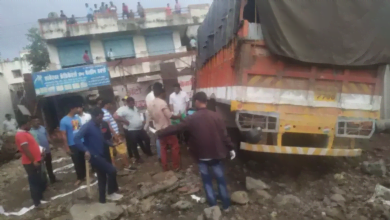 truck hits pune