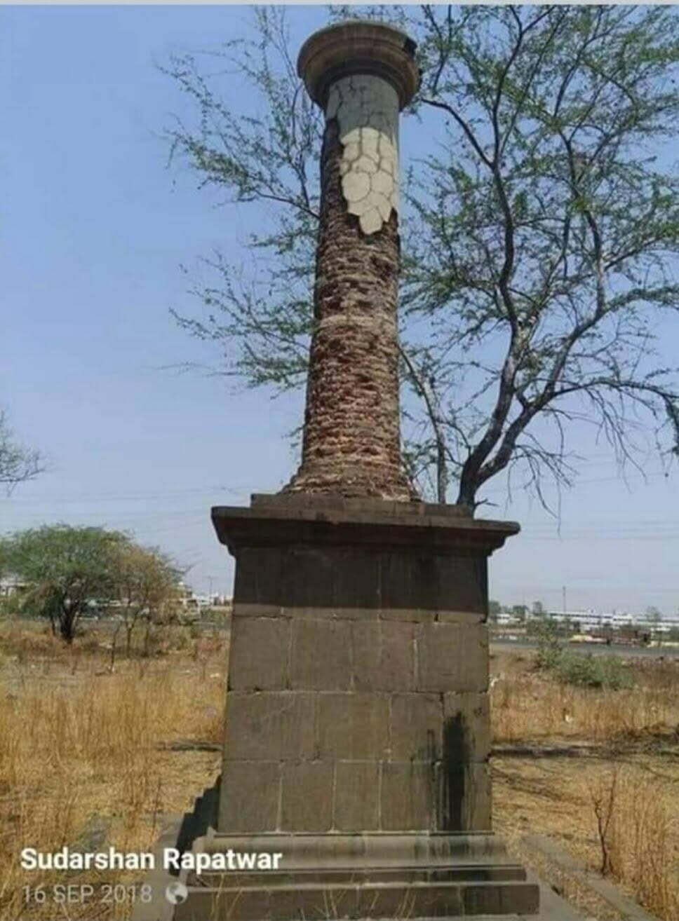 लष्करी कुत्र्याची समाधी | Tomb of Military Dog